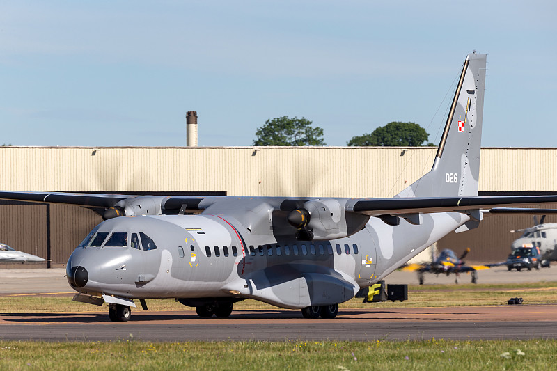 中国湖南长沙到加拿大危险品国际运输