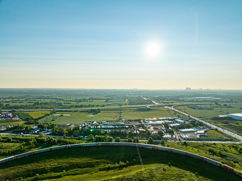 深圳到英国莱斯特客机腹舱带货