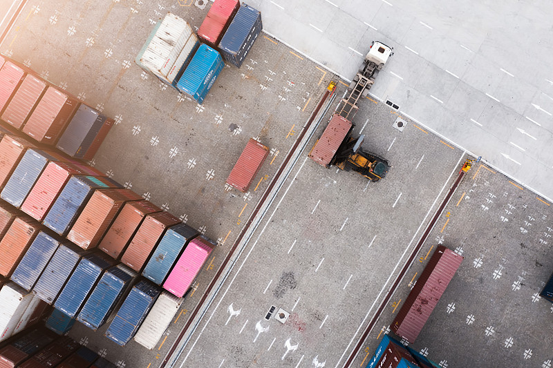 基于中国北京把体育用品寄到英国纽卡斯尔