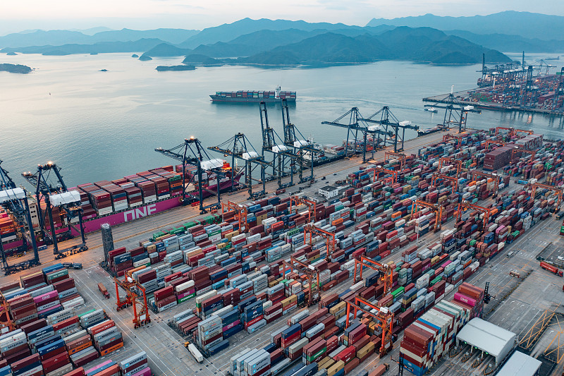 从中国南宁把泡沫邮寄到英国阿伯丁