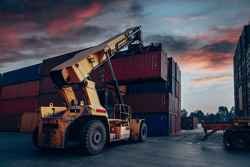 经过中国南宁将家居装饰寄到英国阿伯丁 经过中国南宁将家居装饰寄到英国阿伯丁