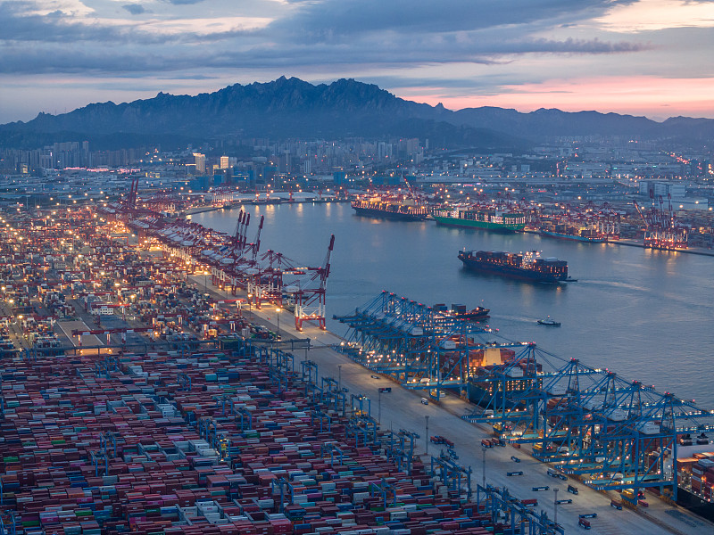 通过中国上海将LV包包寄到英国斯特林 通过中国上海将LV包包寄到英国斯特林