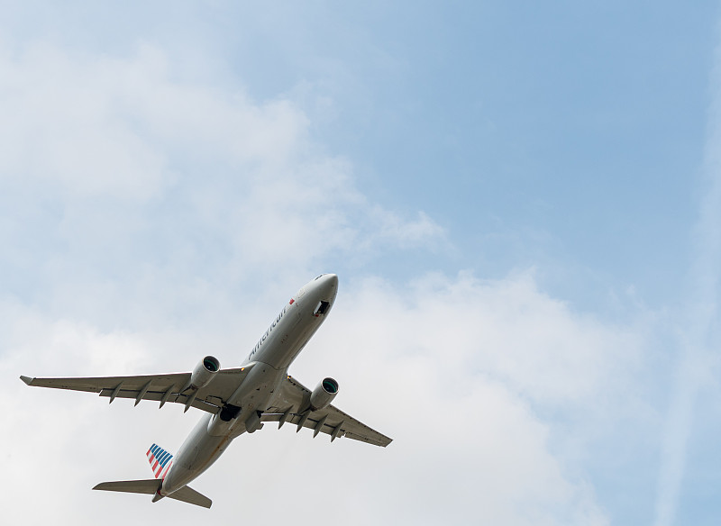 深圳到朴茨茅斯危险品国际运输