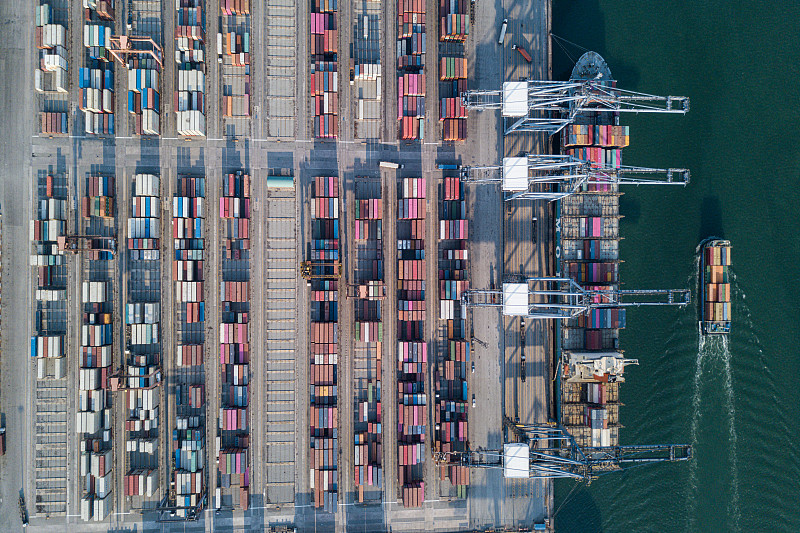 EMS 快递到英国费用 EMS 快递到英国费用