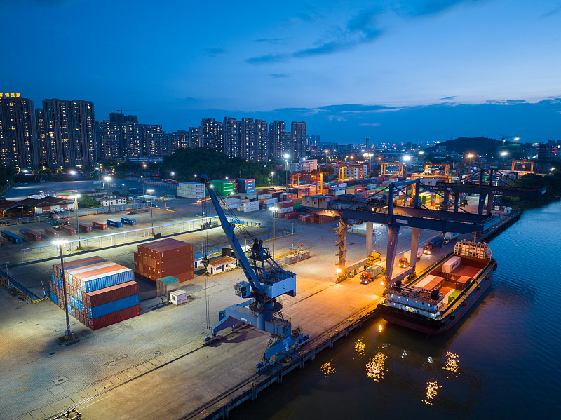 哪些货物必须按整车办理？