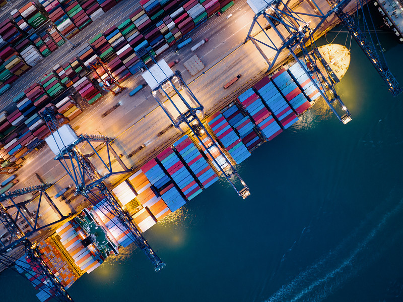 集装箱加固操作