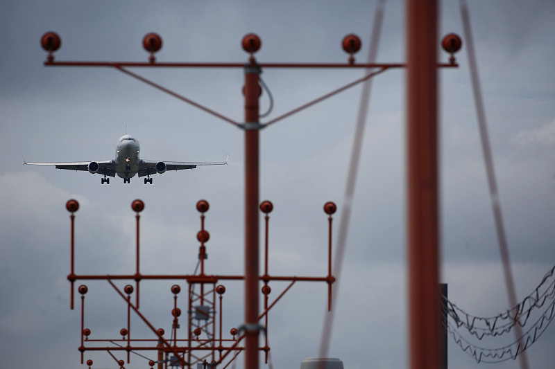 手机快递到英国可以吗，手机寄国外要交税吗