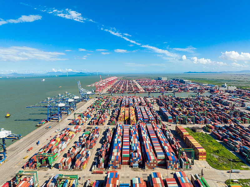 传统物流与跨境物流在时效及成本需求的区别