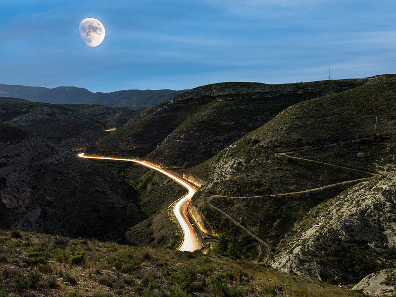灵台县速越物流有限公司