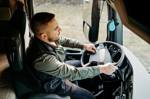 中山市上进物流有限公司