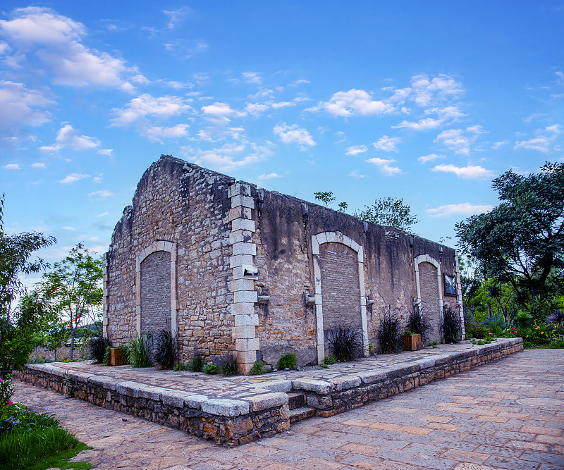 东莞徐氏龙晨物流有限公司