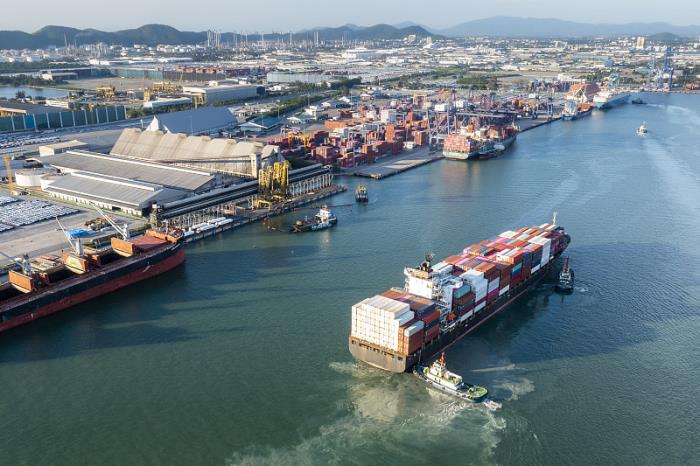 深圳市高铁闪电达国际物流有限公司