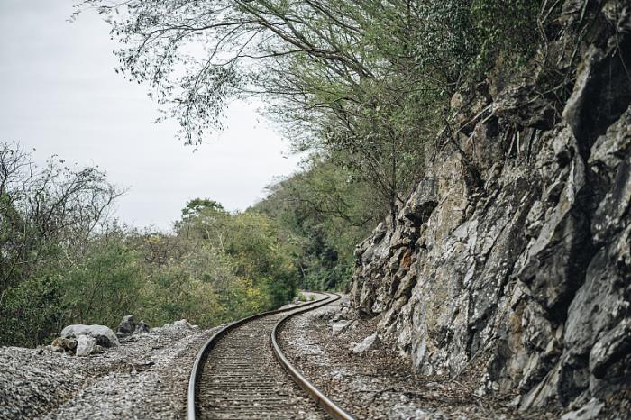 深圳市德邦物流有限公司宝安区宝源路营业部
