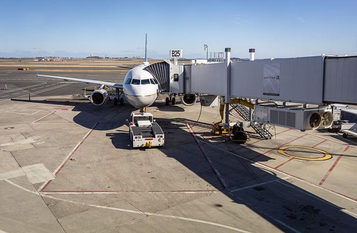 深圳市正霆物流有限责任公司