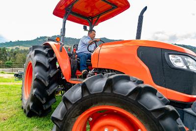 贺州市鑫贵物流有限公司