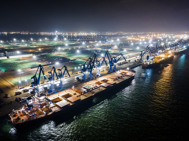 决战海外化解风险 不妨握紧出口信用保险之手_外贸经验_外贸知识网