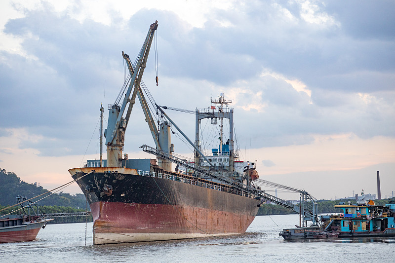 用D/P方式付款应该注意哪些问题_外贸经验_外贸知识网